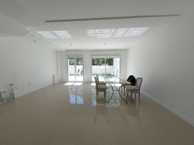 Miniature de REF3875